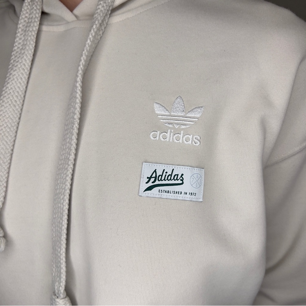 ADIDAS - Picture 4 of 5